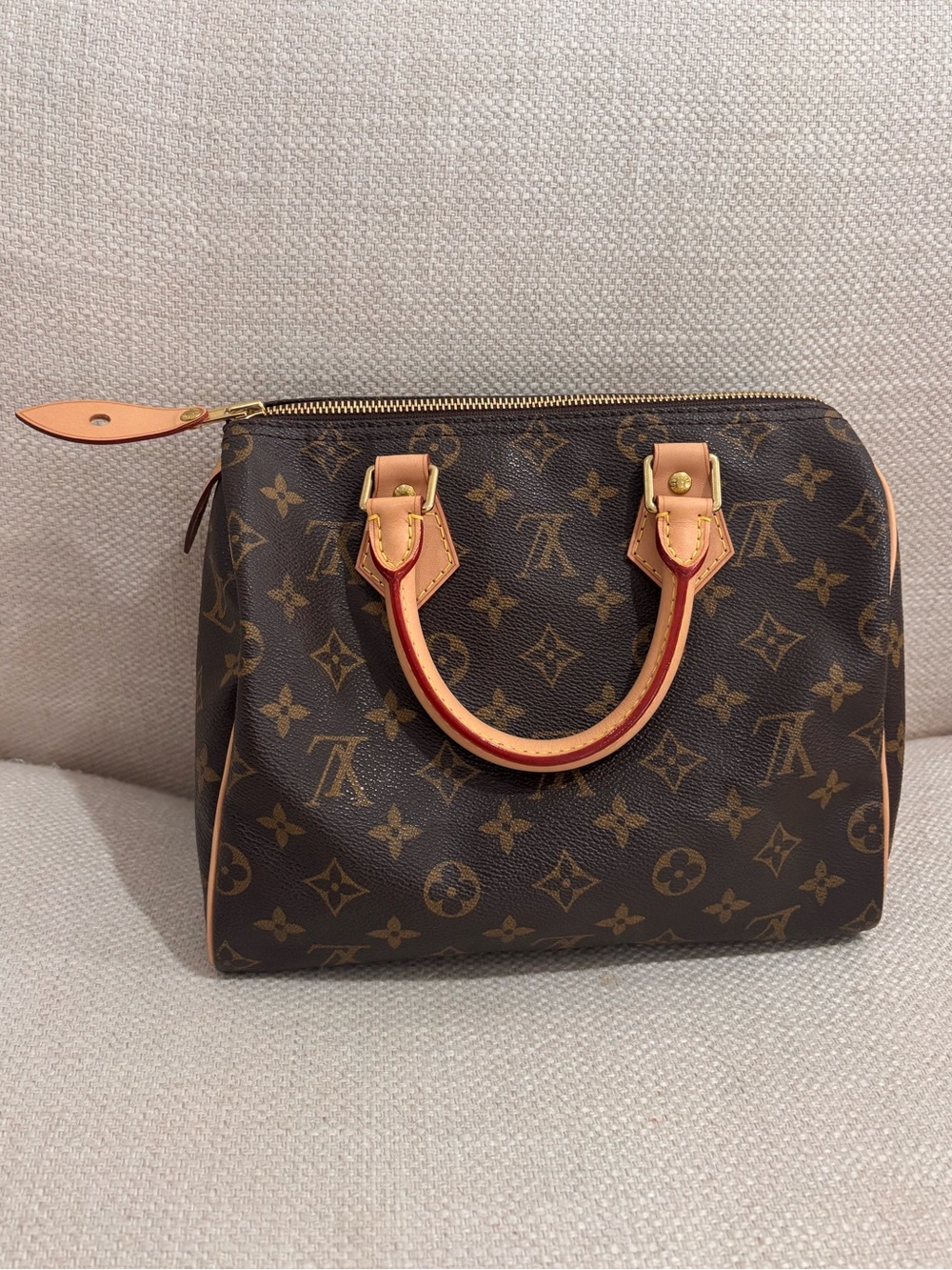 Authentic Louis Vuitton discontinued speedy 25 monogram satchel